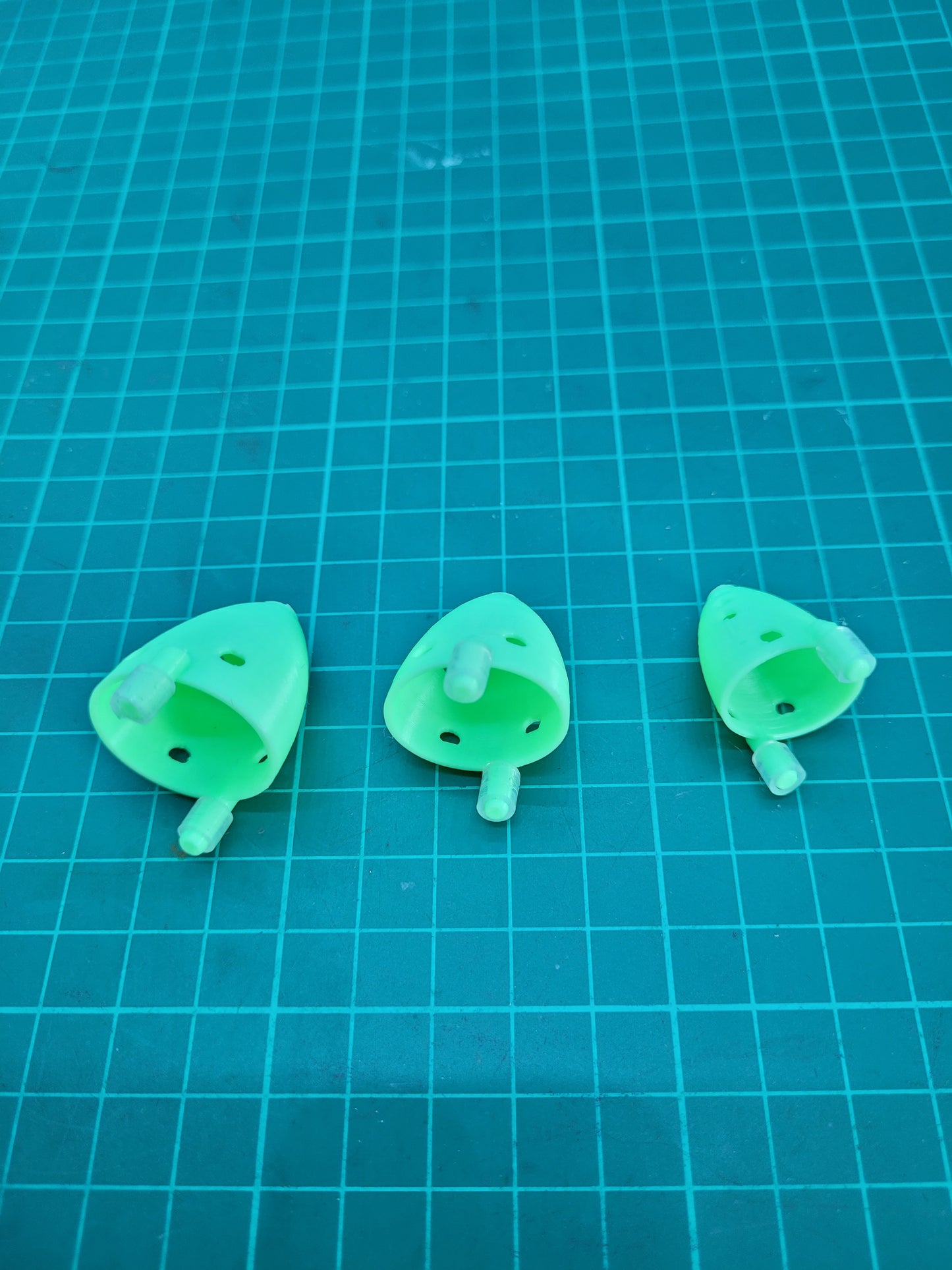 CONEHEAD BAIT HOLDER