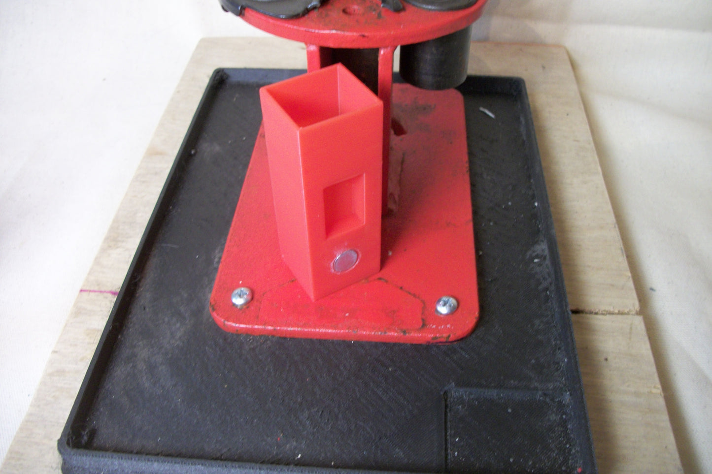 MEC SHOTAND POWDER CATCH