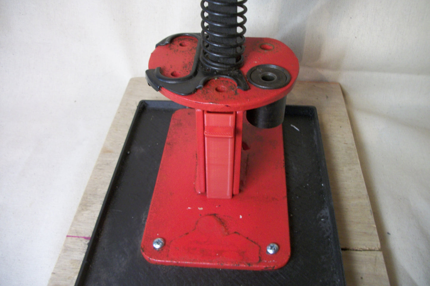 MEC SHOTAND POWDER CATCH