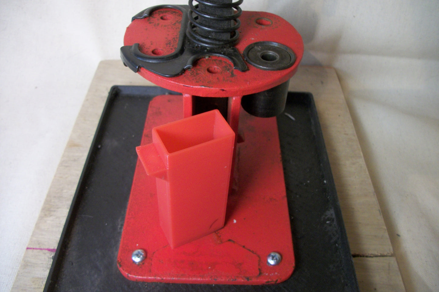 MEC SHOTAND POWDER CATCH