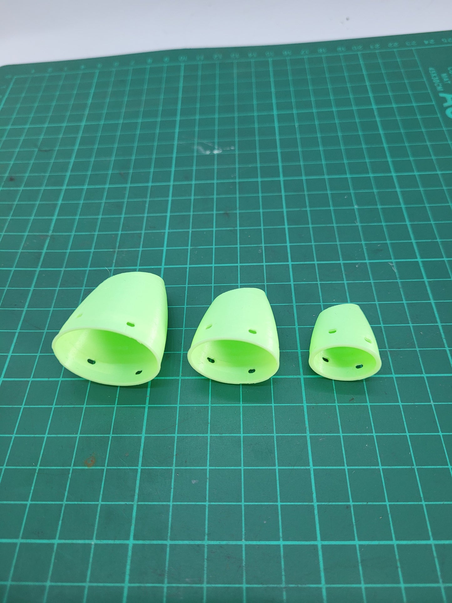 SLOPE HEAD BAIT HOLDER